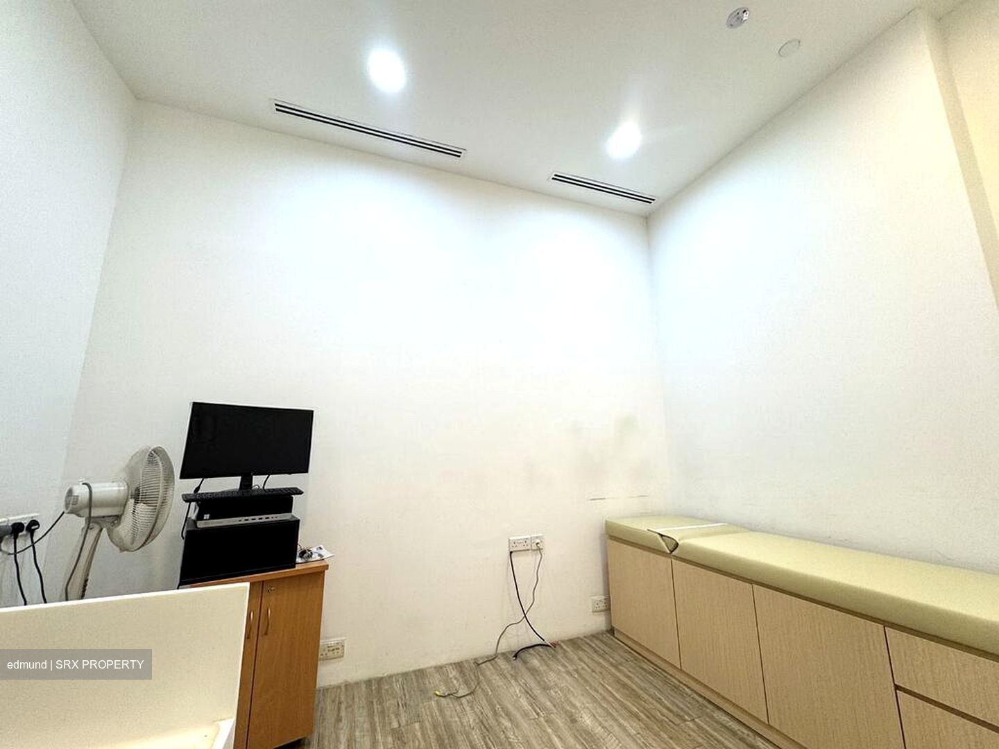 Jalan Tan Tock Seng (D11), Retail #503291221